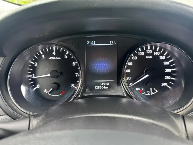 Nissan Pulsar view 19