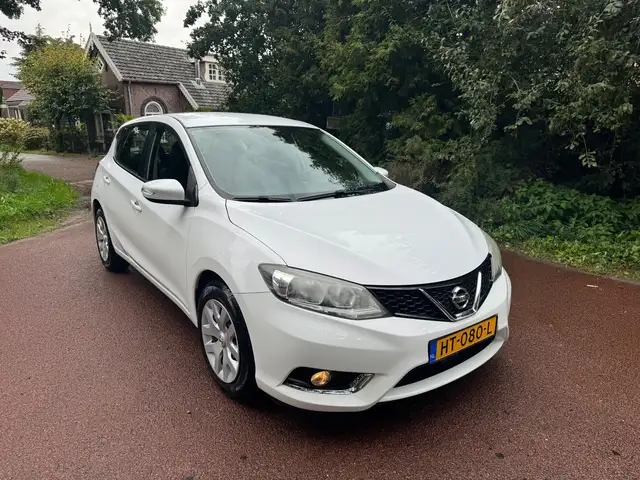 Nissan Pulsar view 3