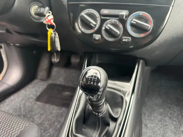 Nissan Pulsar view 17
