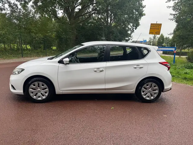 Nissan Pulsar view 7