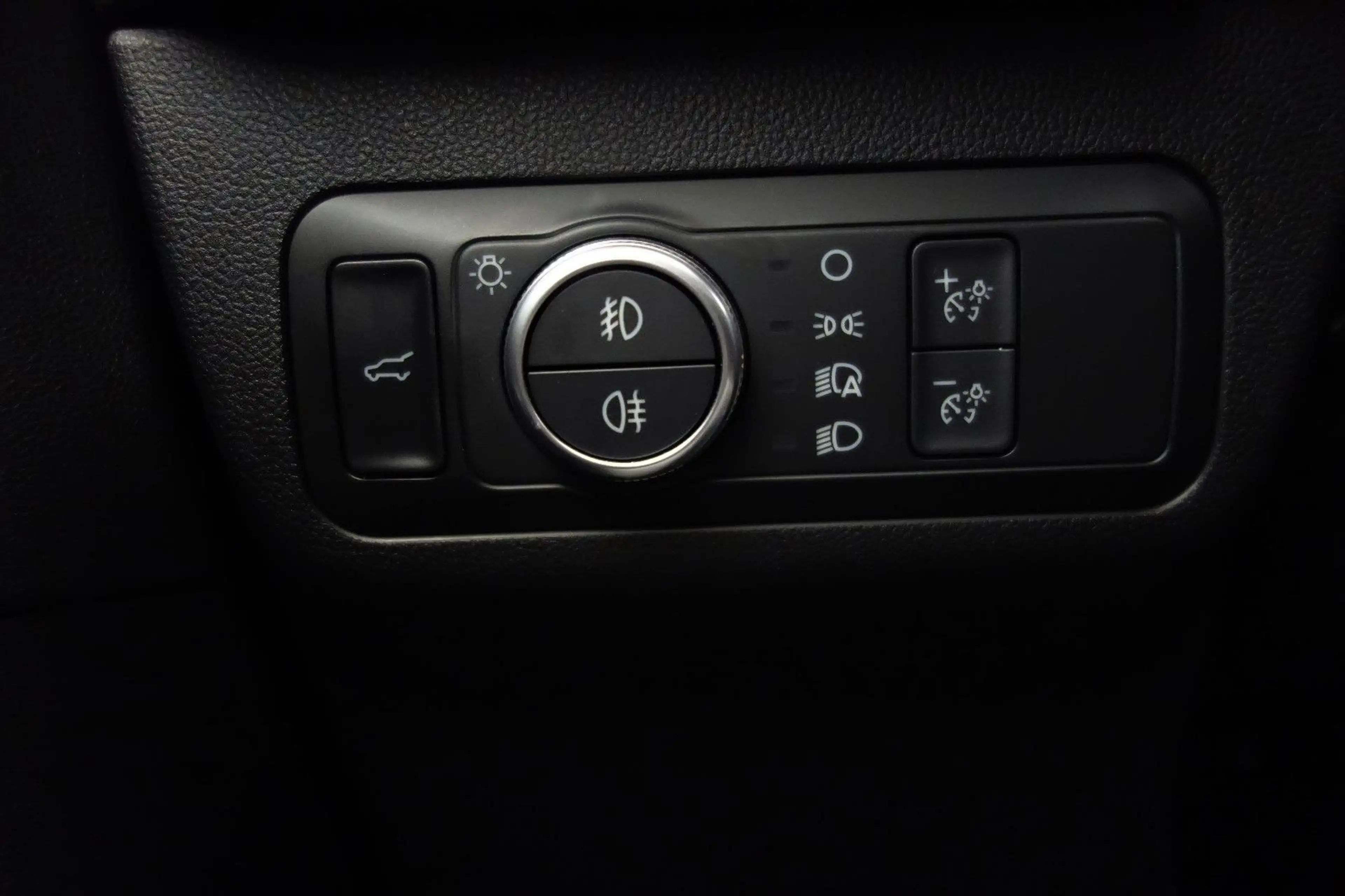 Ford Kuga Hybrid **ST-LINE X** RFKMRA+E-SITZE+HUD — photo 29