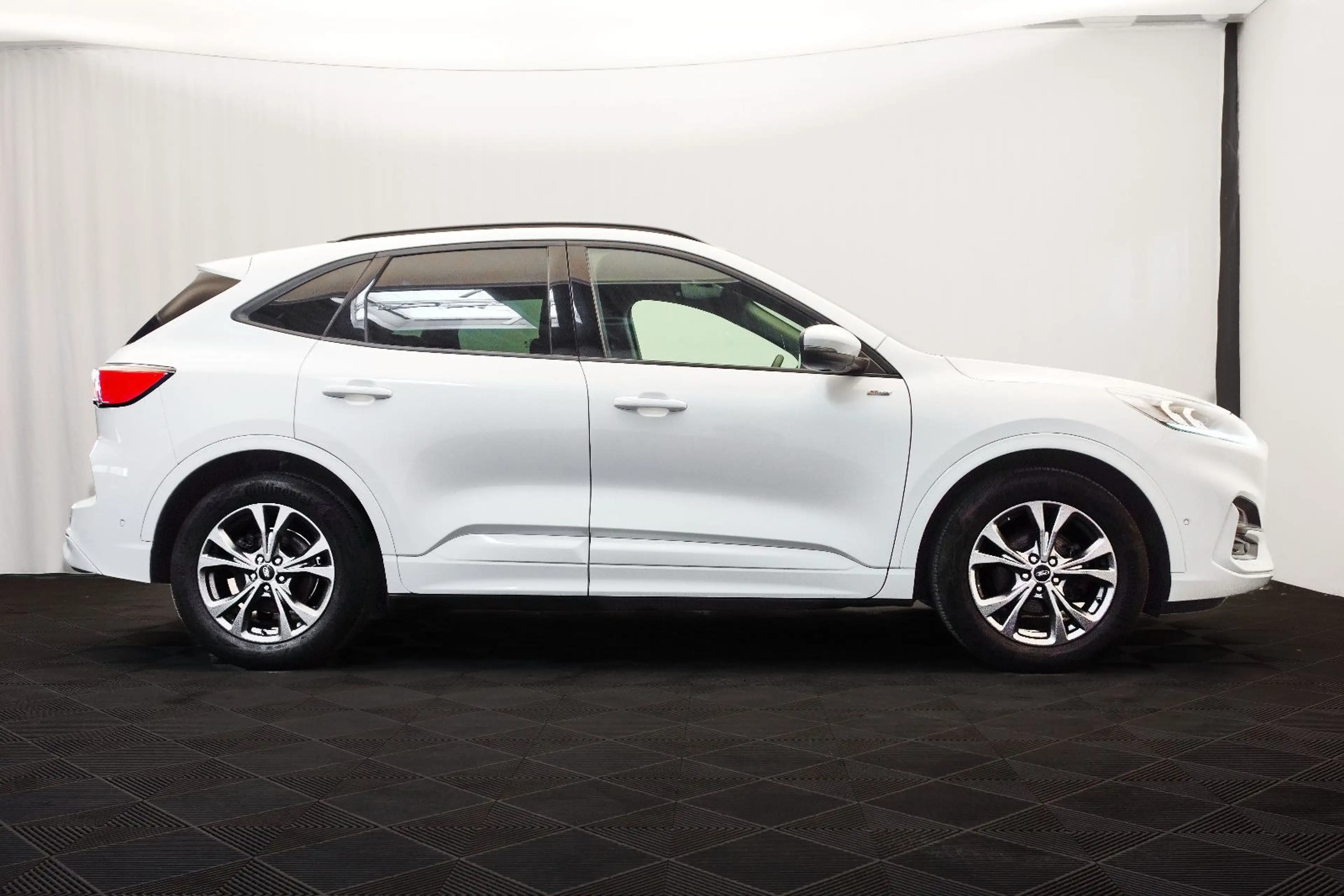 Ford Kuga Hybrid **ST-LINE X** RFKMRA+E-SITZE+HUD — photo 8
