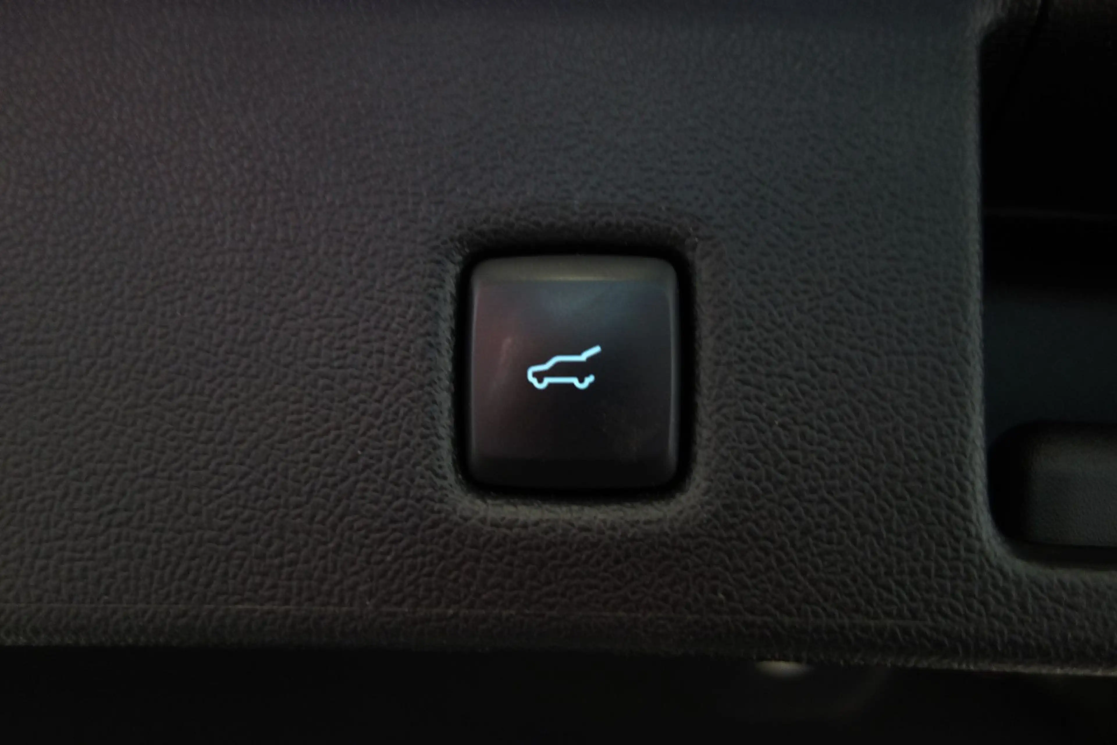 Ford Kuga Hybrid **ST-LINE X** RFKMRA+E-SITZE+HUD — photo 10
