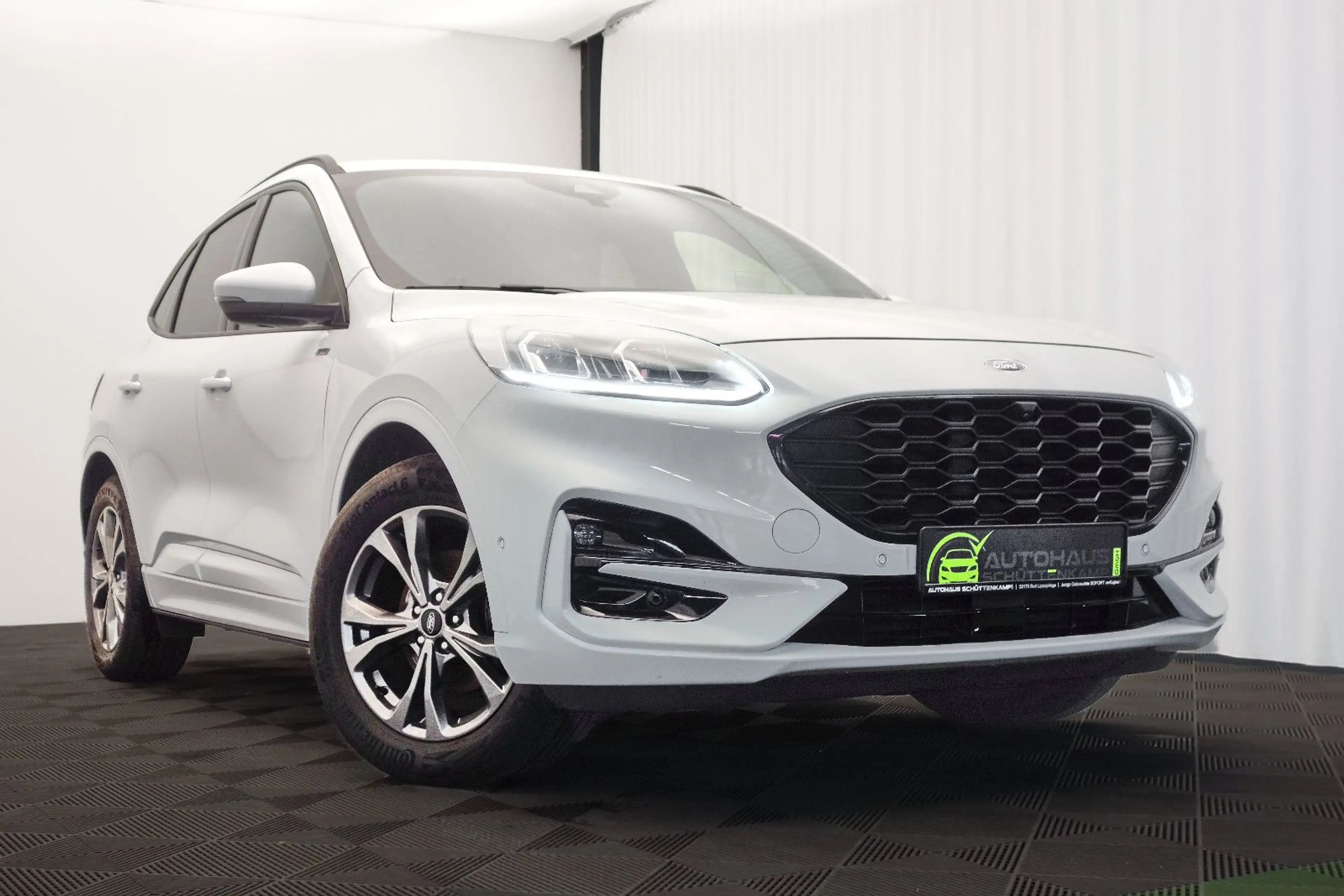 Ford Kuga Hybrid **ST-LINE X** RFKMRA+E-SITZE+HUD