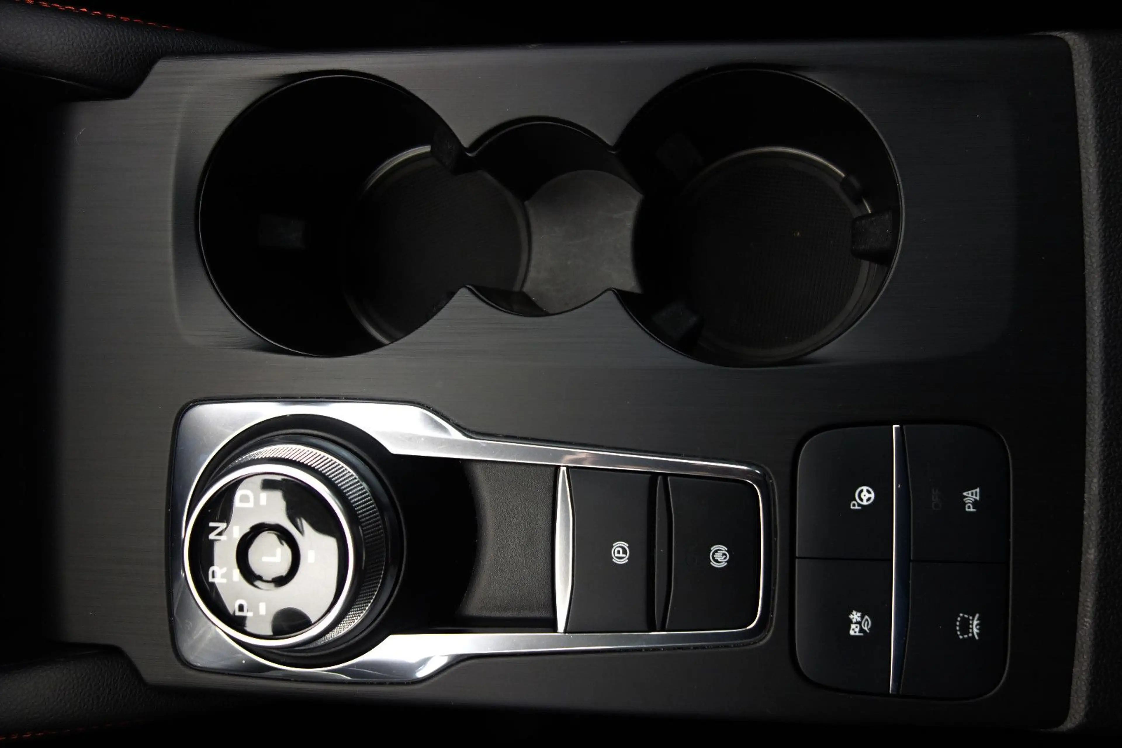 Ford Kuga Hybrid **ST-LINE X** RFKMRA+E-SITZE+HUD — photo 26