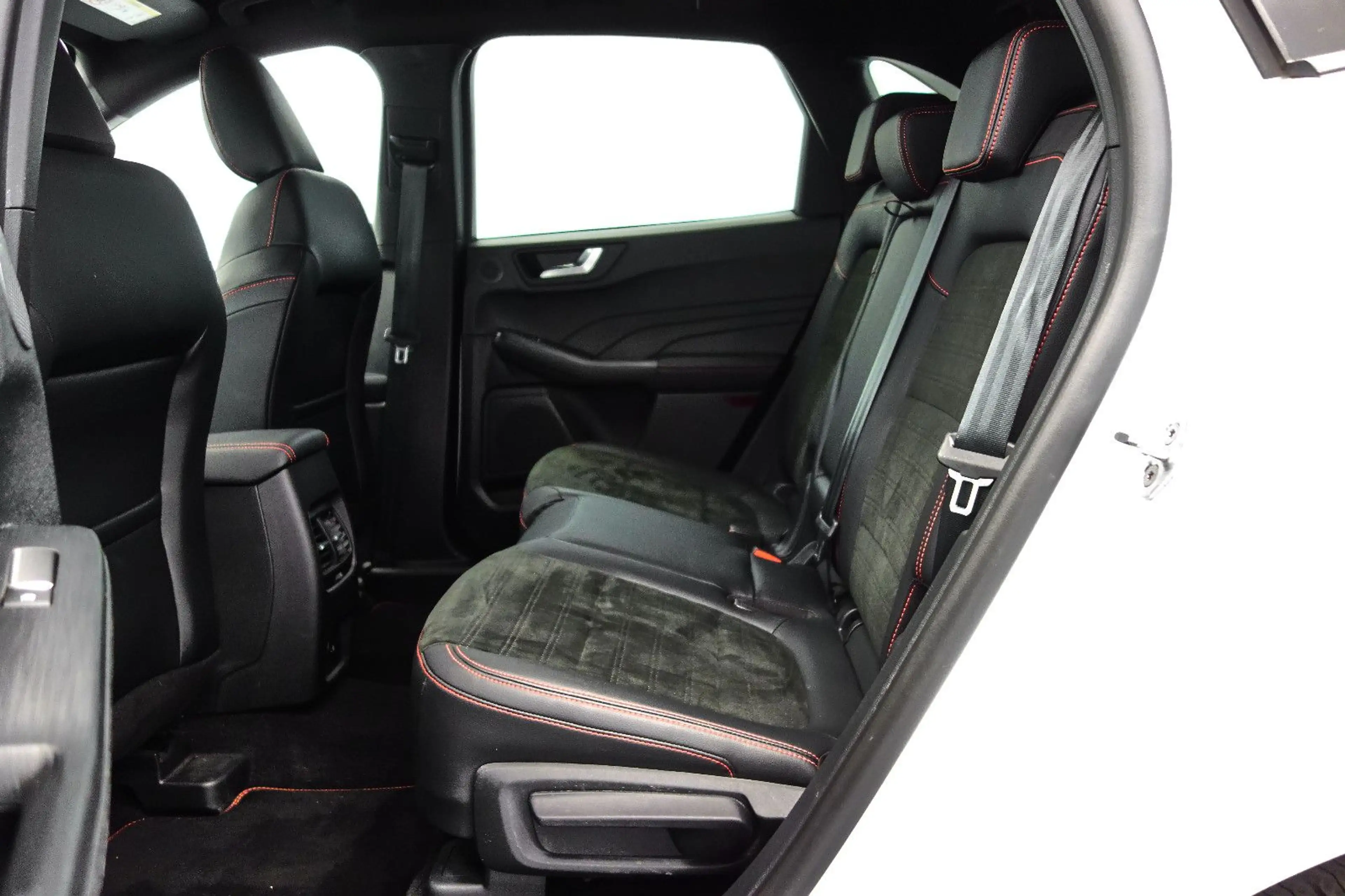 Ford Kuga Hybrid **ST-LINE X** RFKMRA+E-SITZE+HUD — photo 14