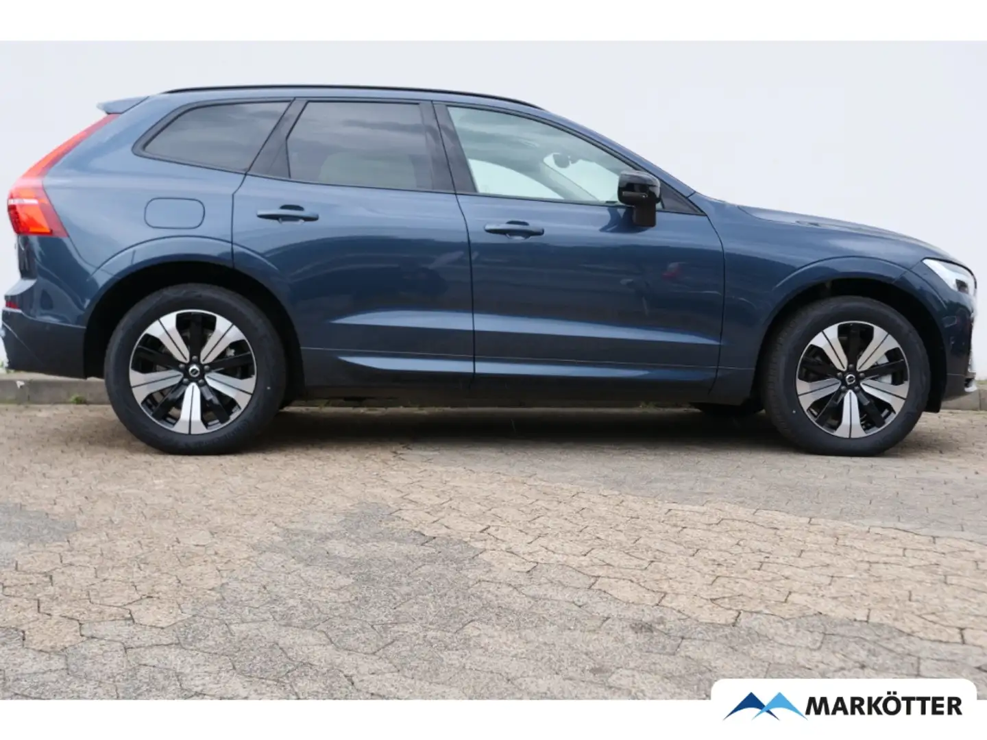 Volvo XC60 T6 AWD Plus Dark Recharge STHZ/BLIS/360CAM Blau - 2