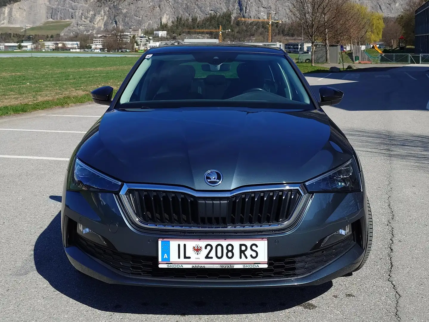 Skoda Scala 1,0 TSI Style Grau - 2