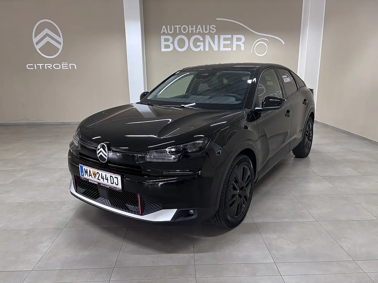 Citroen C4 Hybrid 145 PS Collection Schwarz - 1