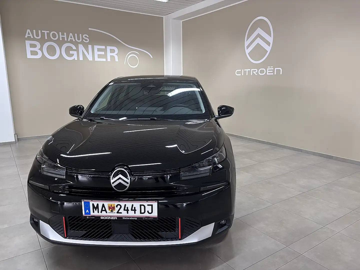 Citroen C4 Hybrid 145 PS Collection Schwarz - 2