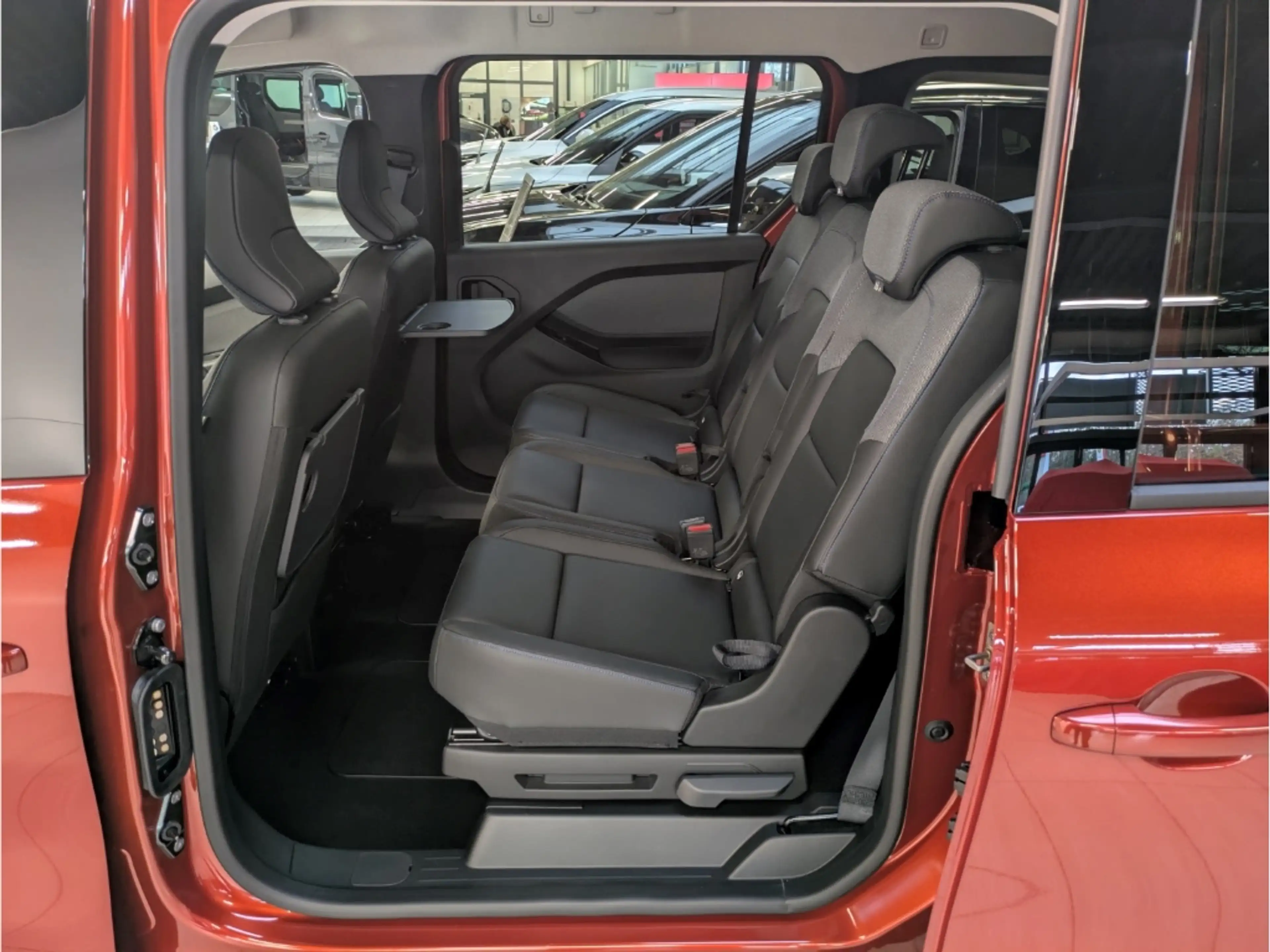 Nissan Townstar Kombi TEKNA L2 DIG-T 130PS AT 2,3t 7-Sitzer Navi D — photo 6