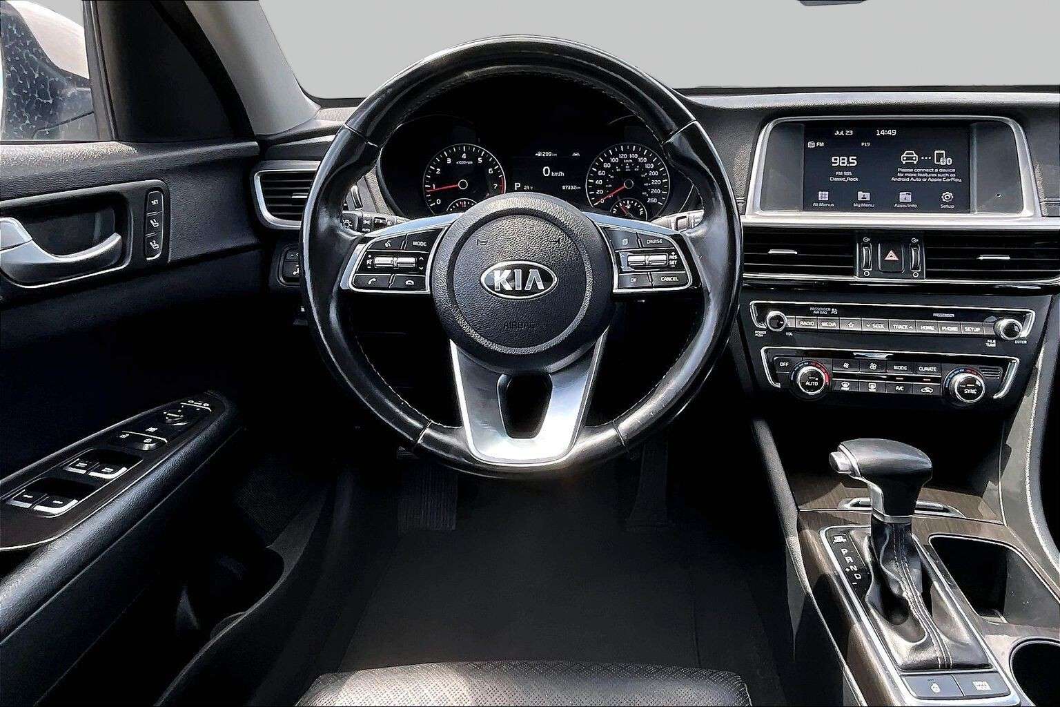 2020 Kia Optima EX — photo 1