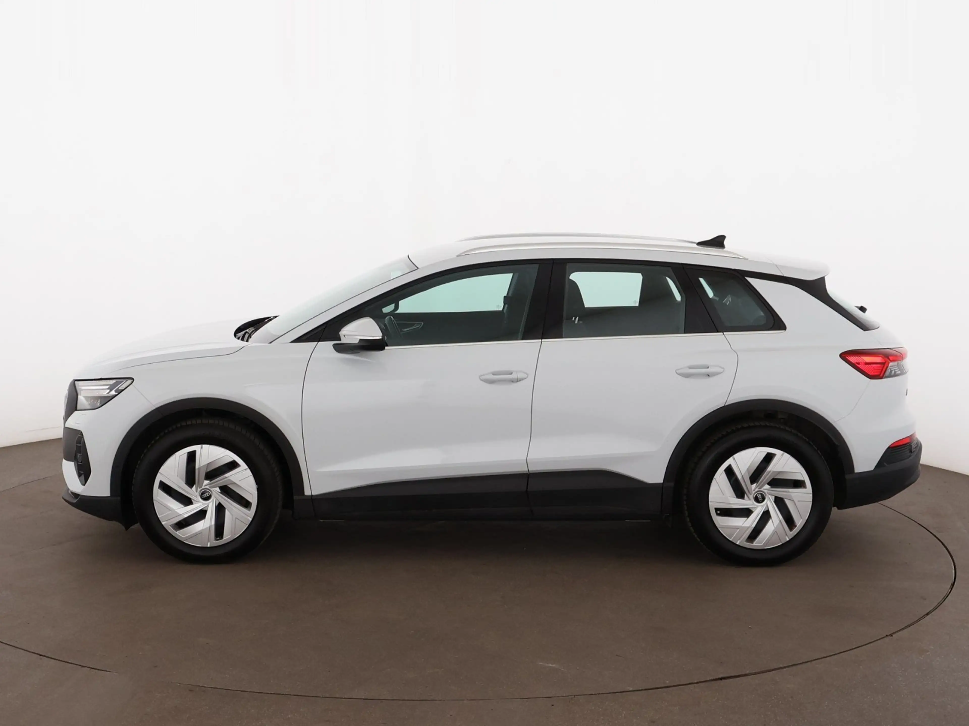Audi Q4 e-tron 45 quattro 82kWh Aut MATRIX WÄRMEPUMPE — photo 6