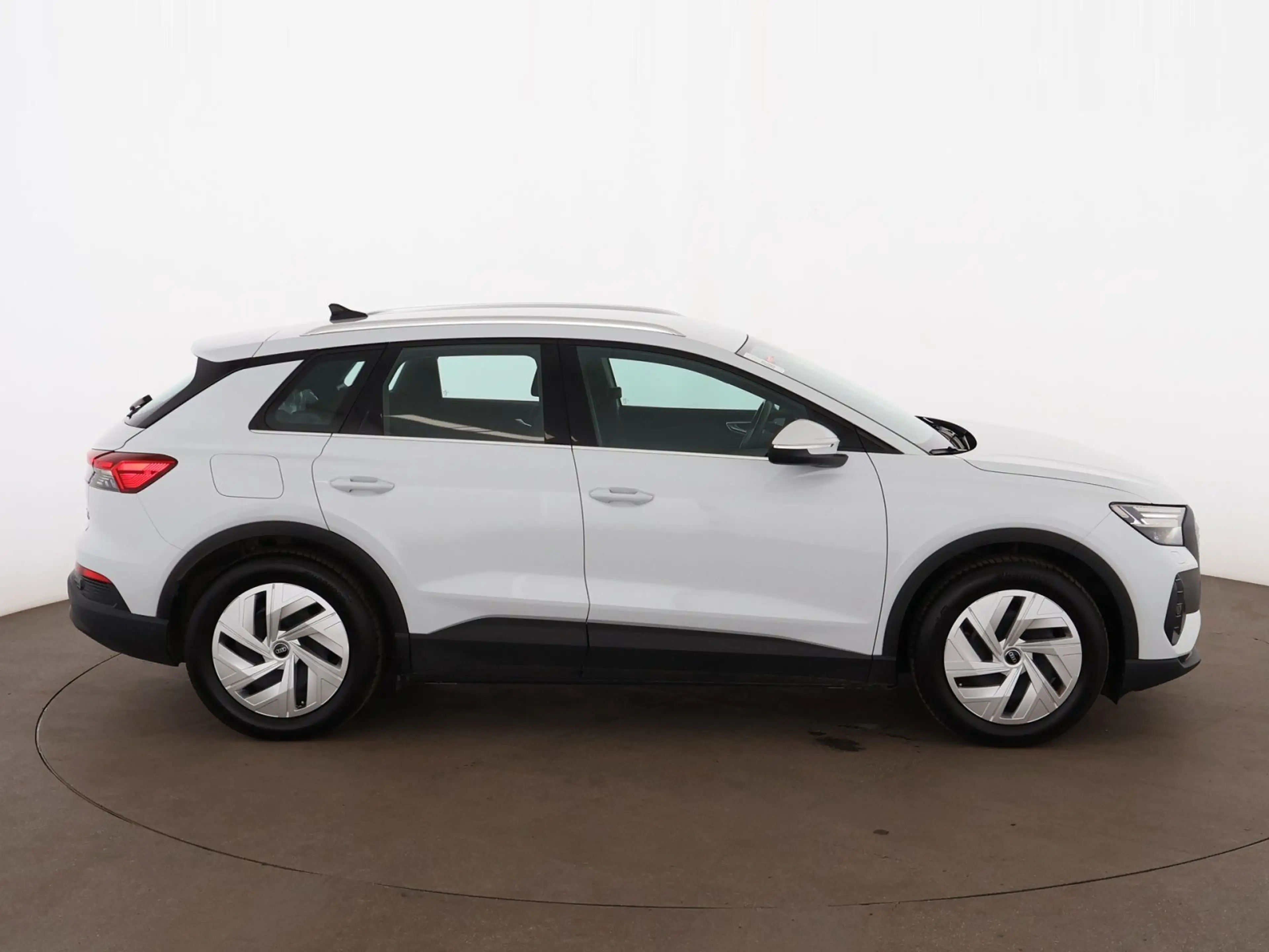 Audi Q4 e-tron 45 quattro 82kWh Aut MATRIX WÄRMEPUMPE — photo 10