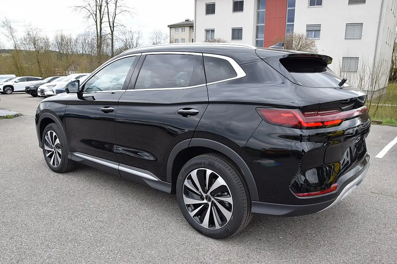 BYD SEAL U