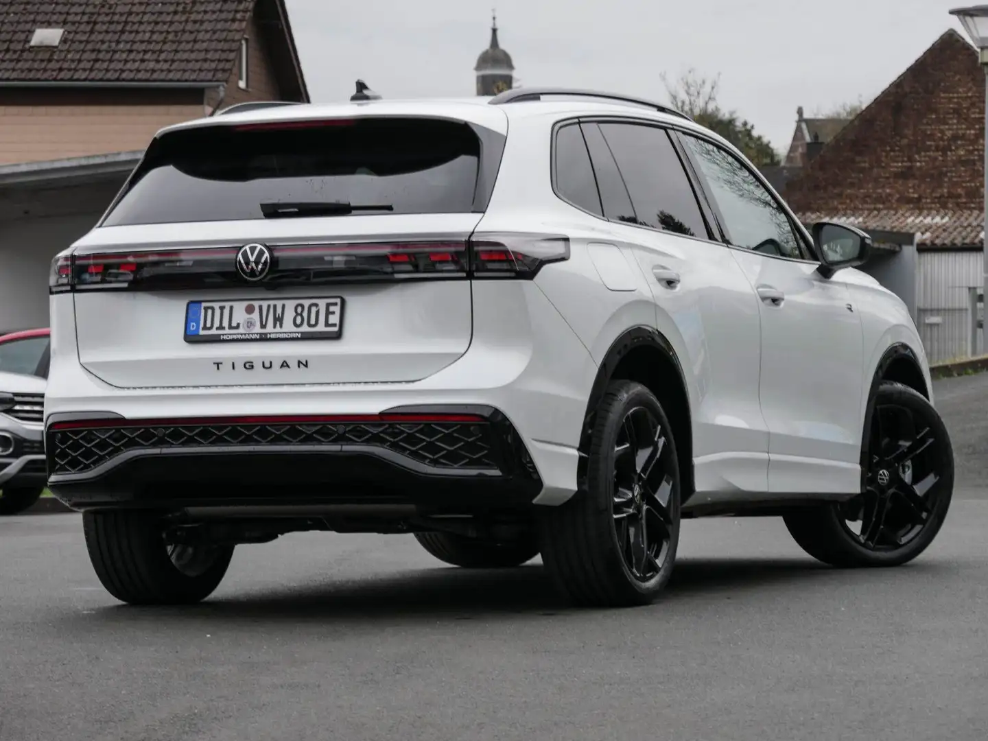 Volkswagen Tiguan 1.5 eHybrid R-Line AHK HK HD-Matrix Pro M Weiß - 2