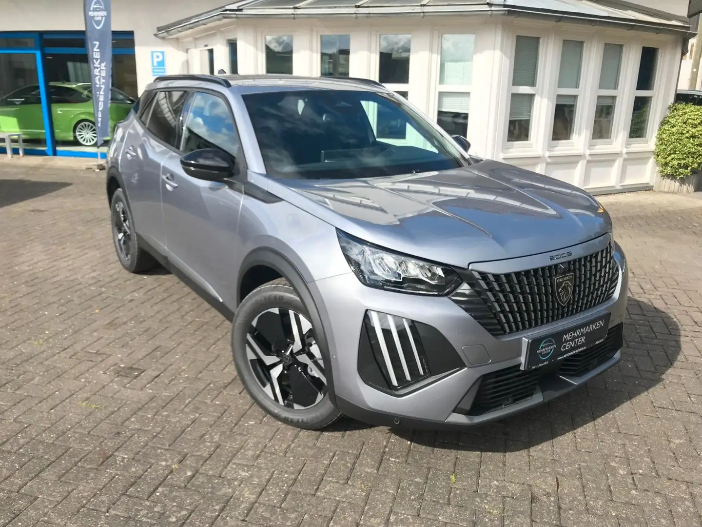Peugeot 2008 Allure PureTech, Kamera*BLIS*ACC Gris - 1