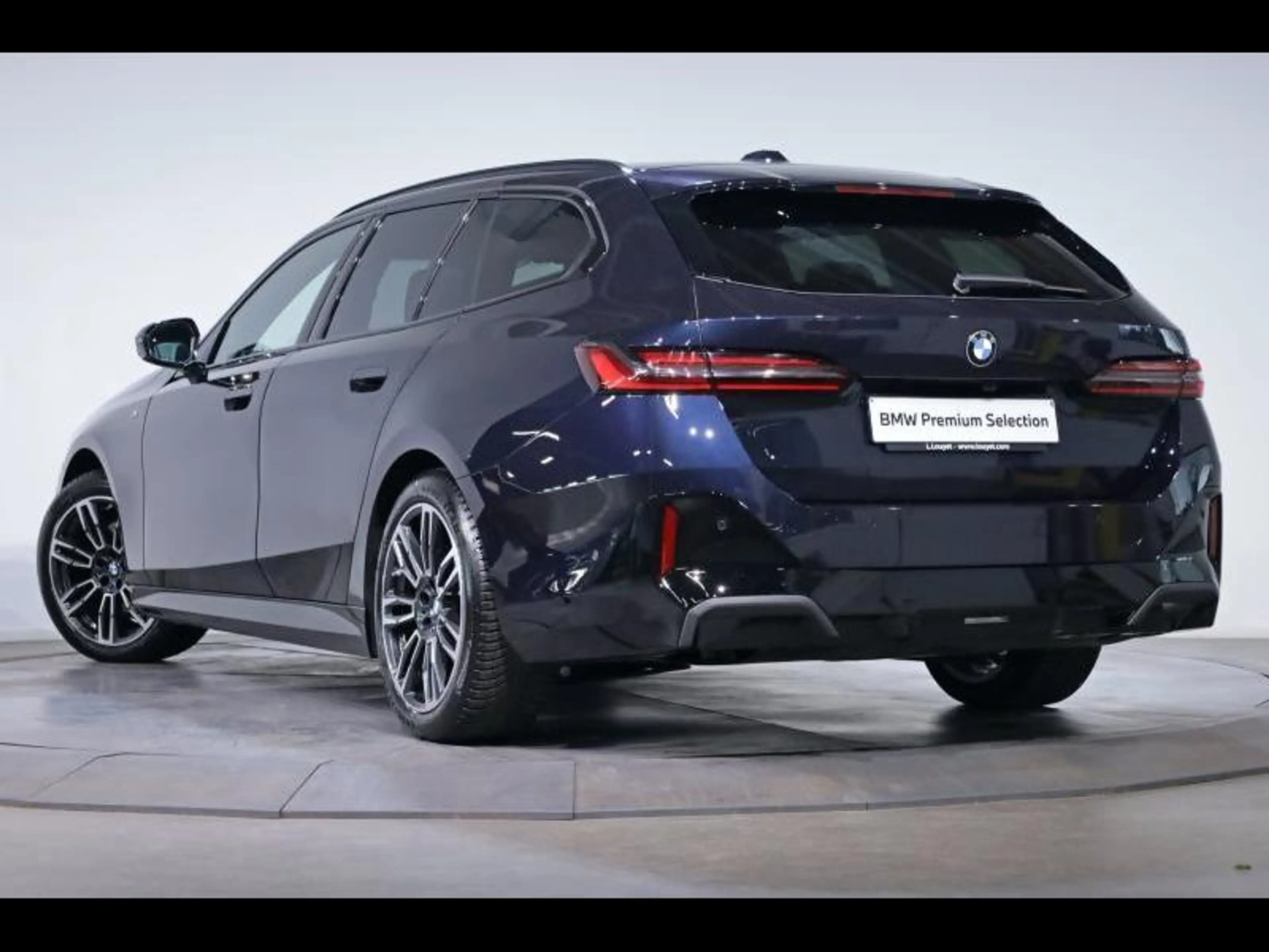 BMW 520 d Touring Kit M Sport — photo 5
