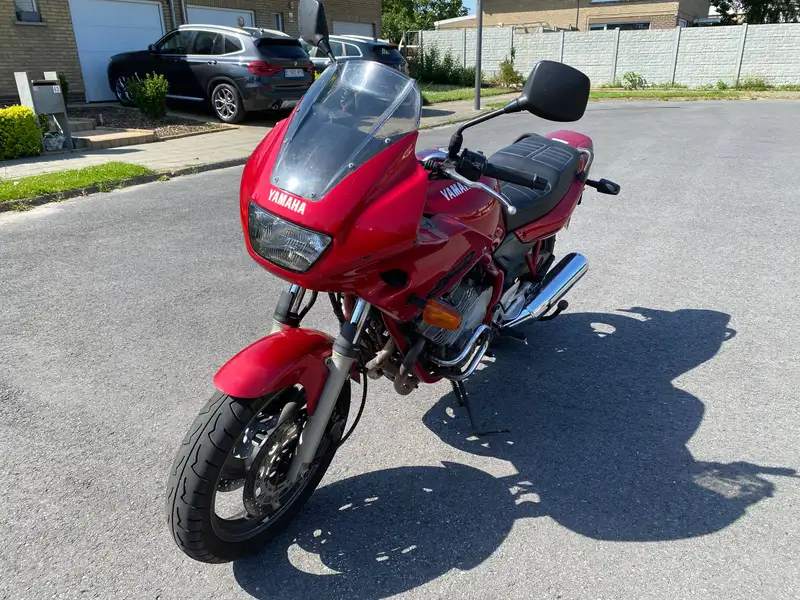 Yamaha XJ 600