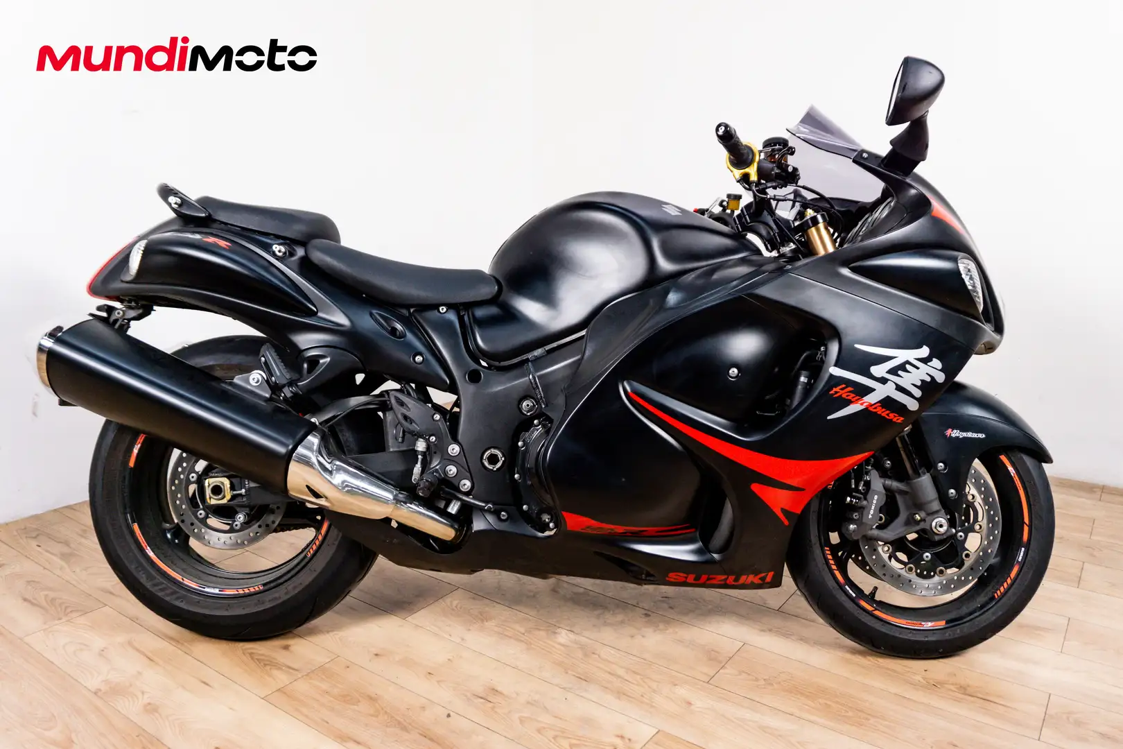Suzuki GSX 1300 - 1
