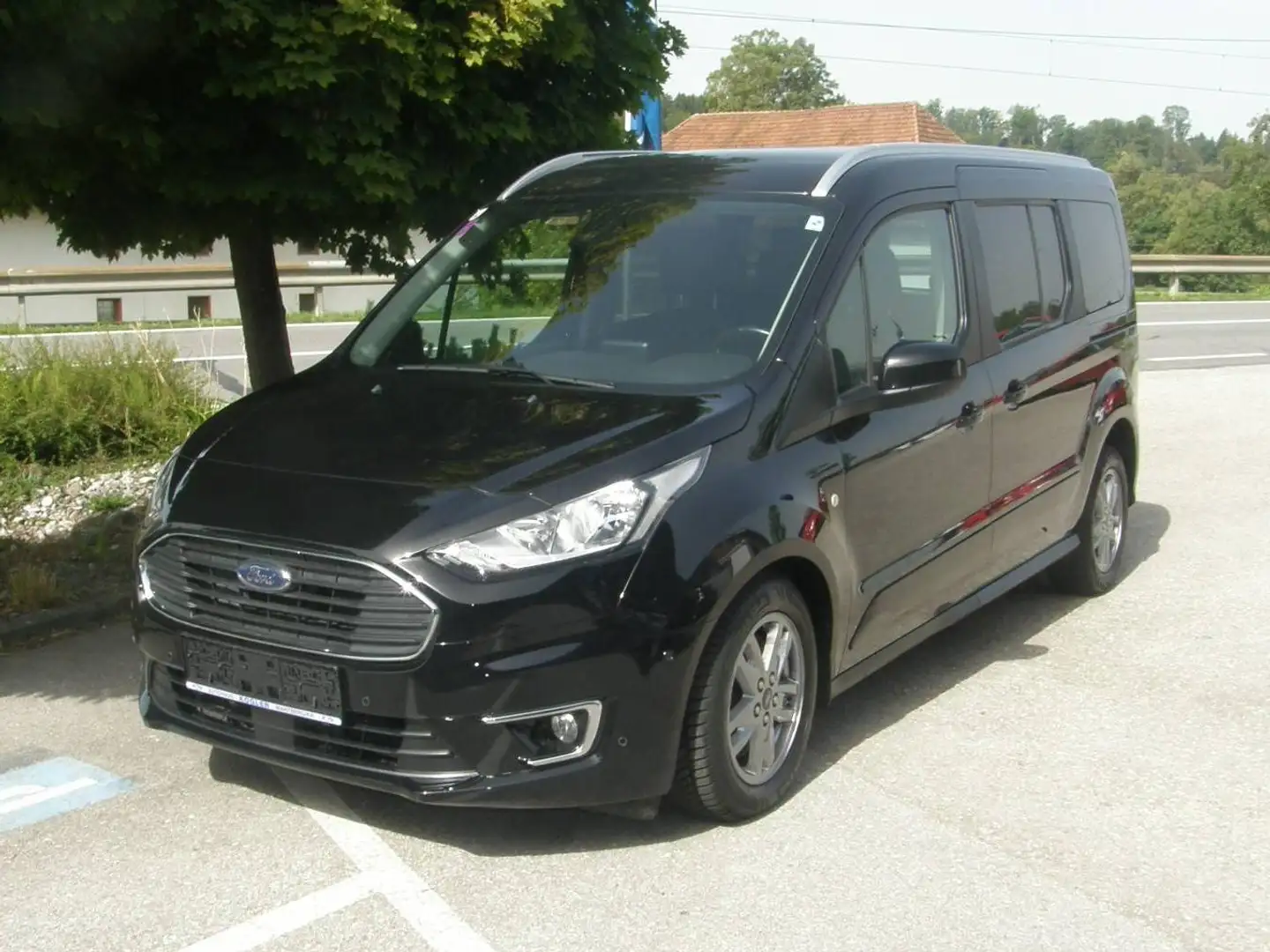 Ford Tourneo Connect Titanium L2 Aut, Panorama Schwarz - 2