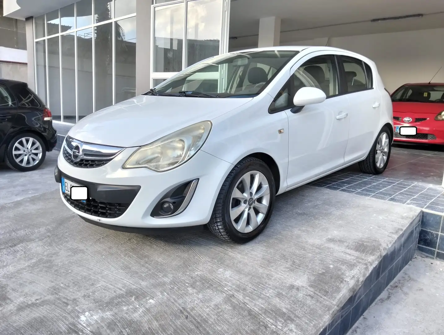 Opel Corsa Corsa 1.2 Edition  Gpl-tech 85cv Bianco - 1