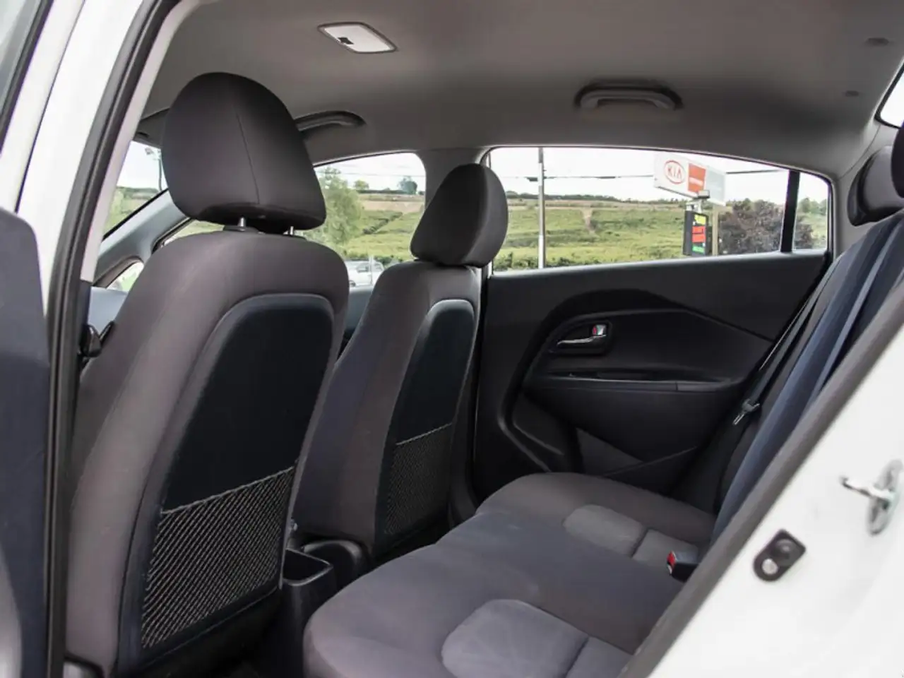 Kia Rio снимка Kia Rio