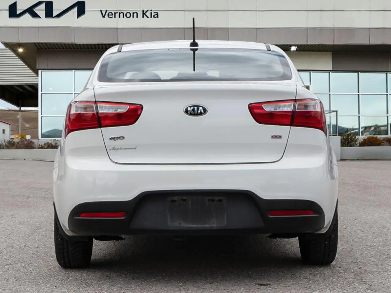 Kia Rio снимка Kia Rio