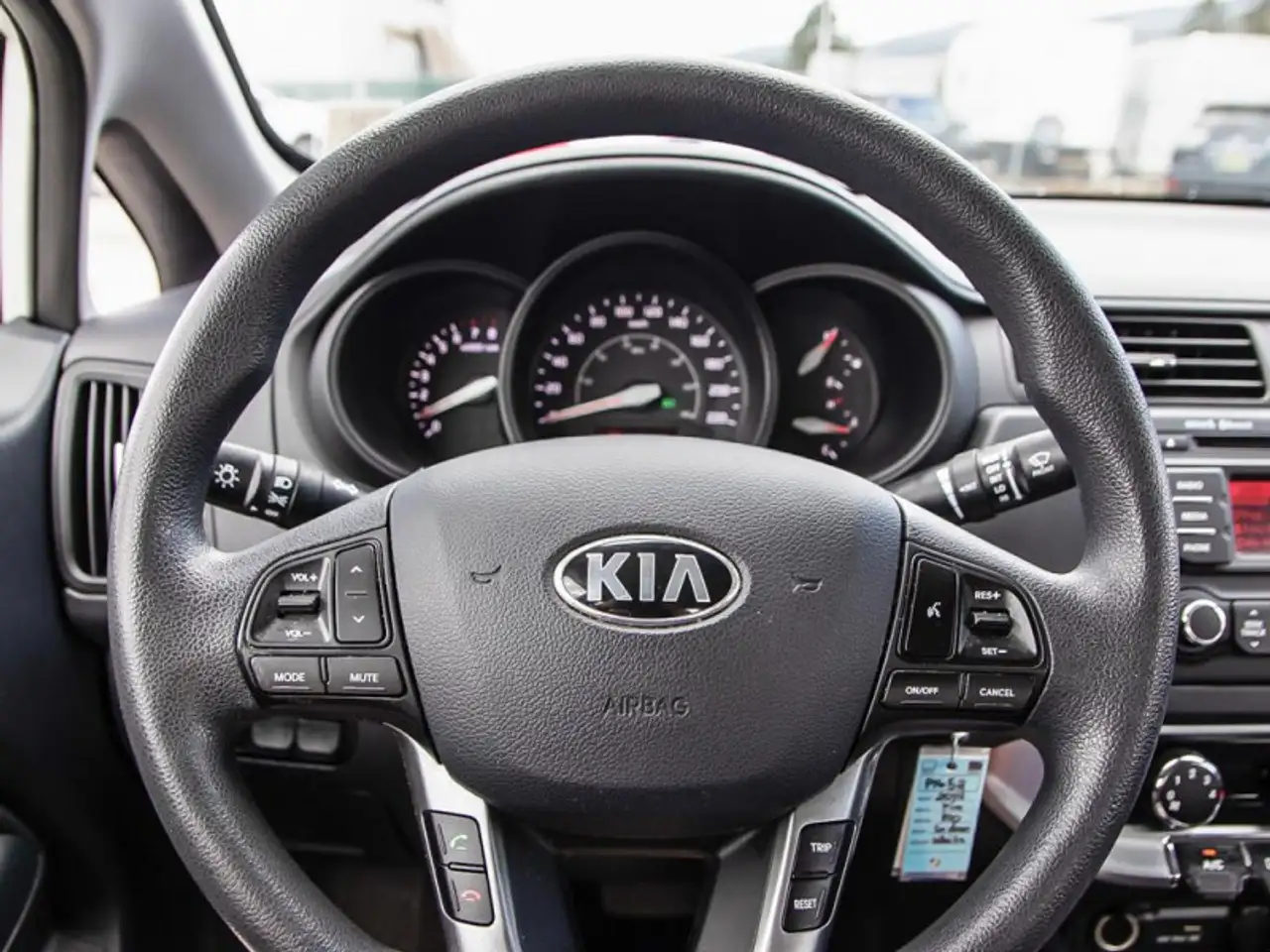 Kia Rio снимка Kia Rio
