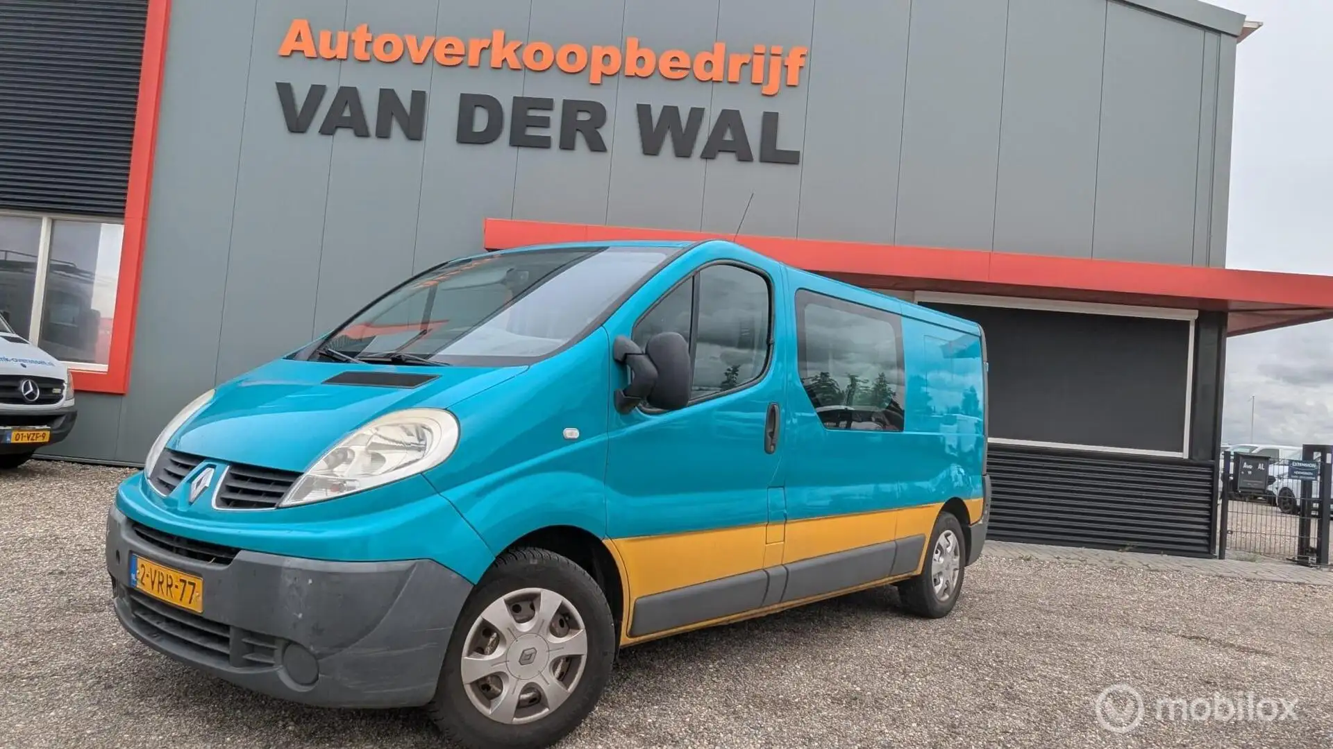 Renault Trafic bestel 2.0 dCi T29 L2H1 DC Grün - 1