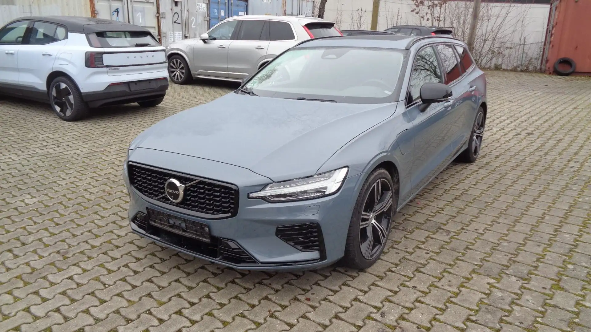Volvo V60 Plus Dark Plug-In Hybrid AWD*LONG RANGE AKKU Grau - 1