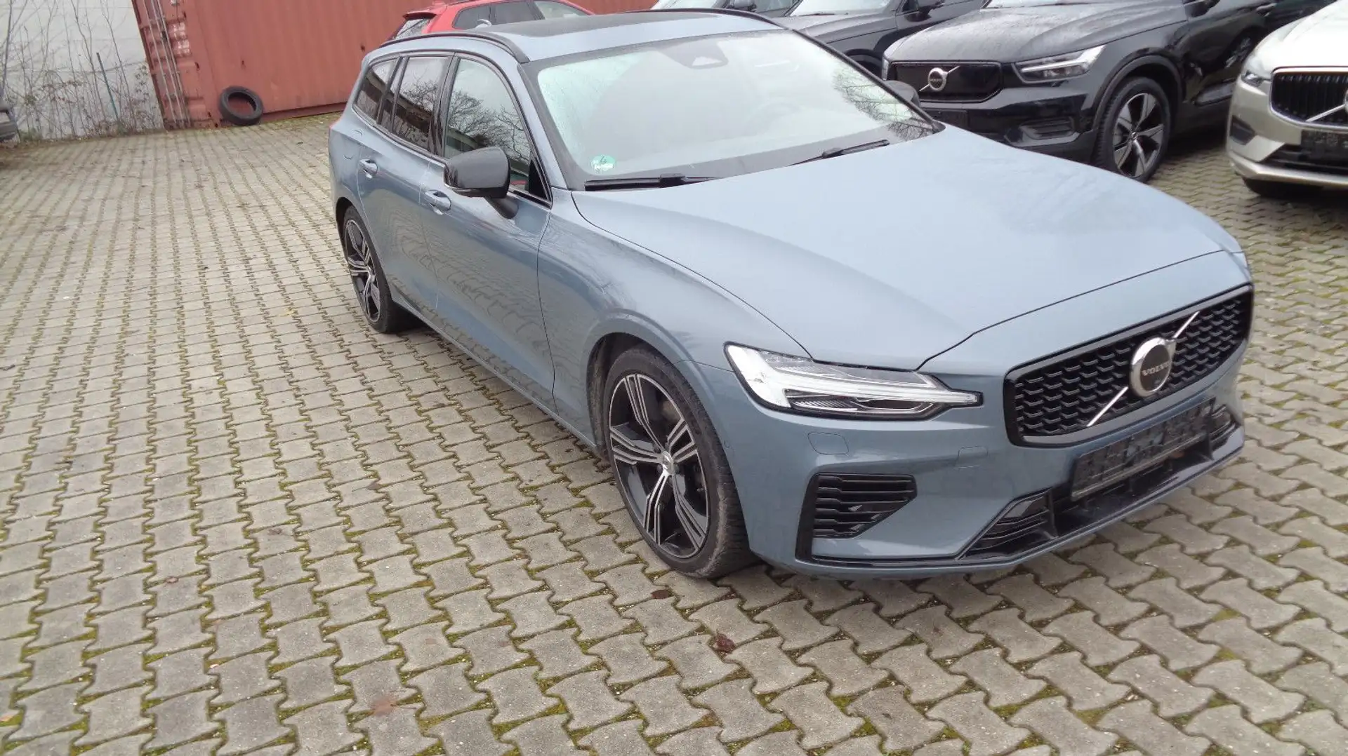 Volvo V60 Plus Dark Plug-In Hybrid AWD*LONG RANGE AKKU Grau - 2