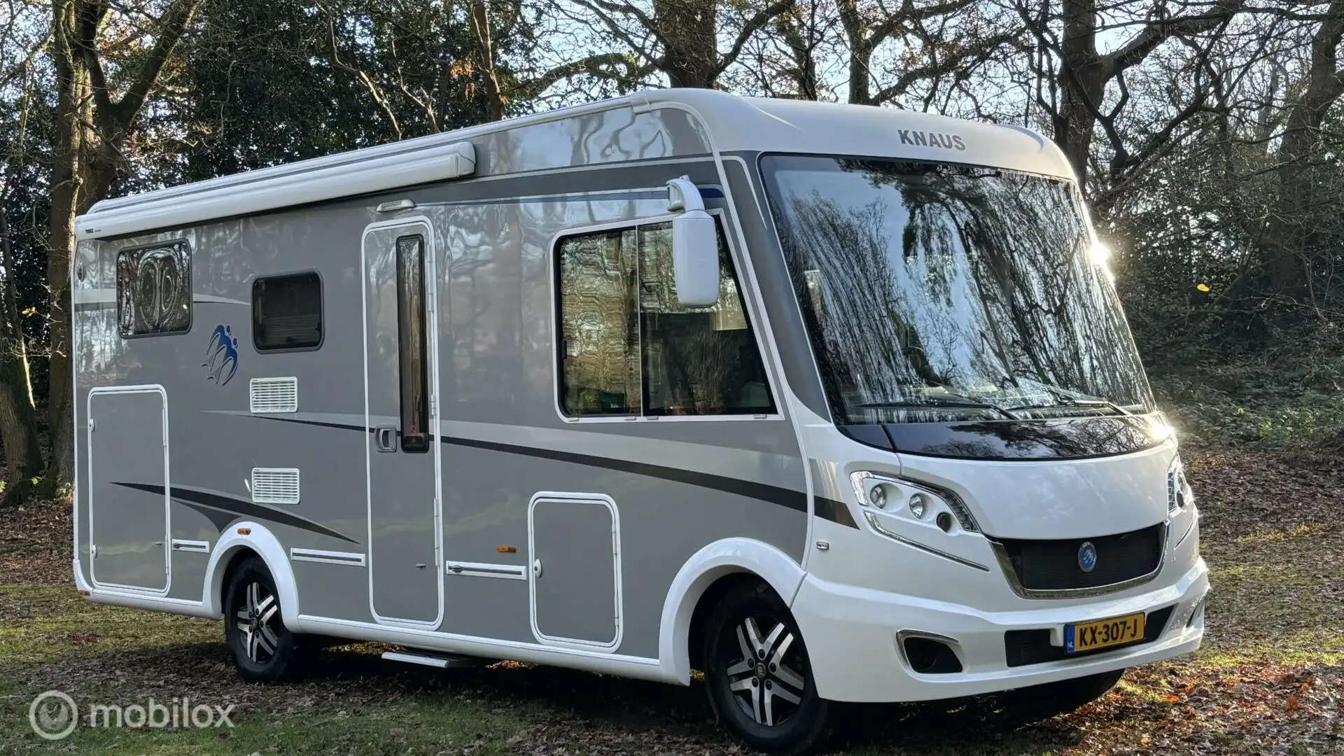 Knaus 650 MEG Sky plus Fiat 2.3 150Pk Automaat | Le Gris - 1