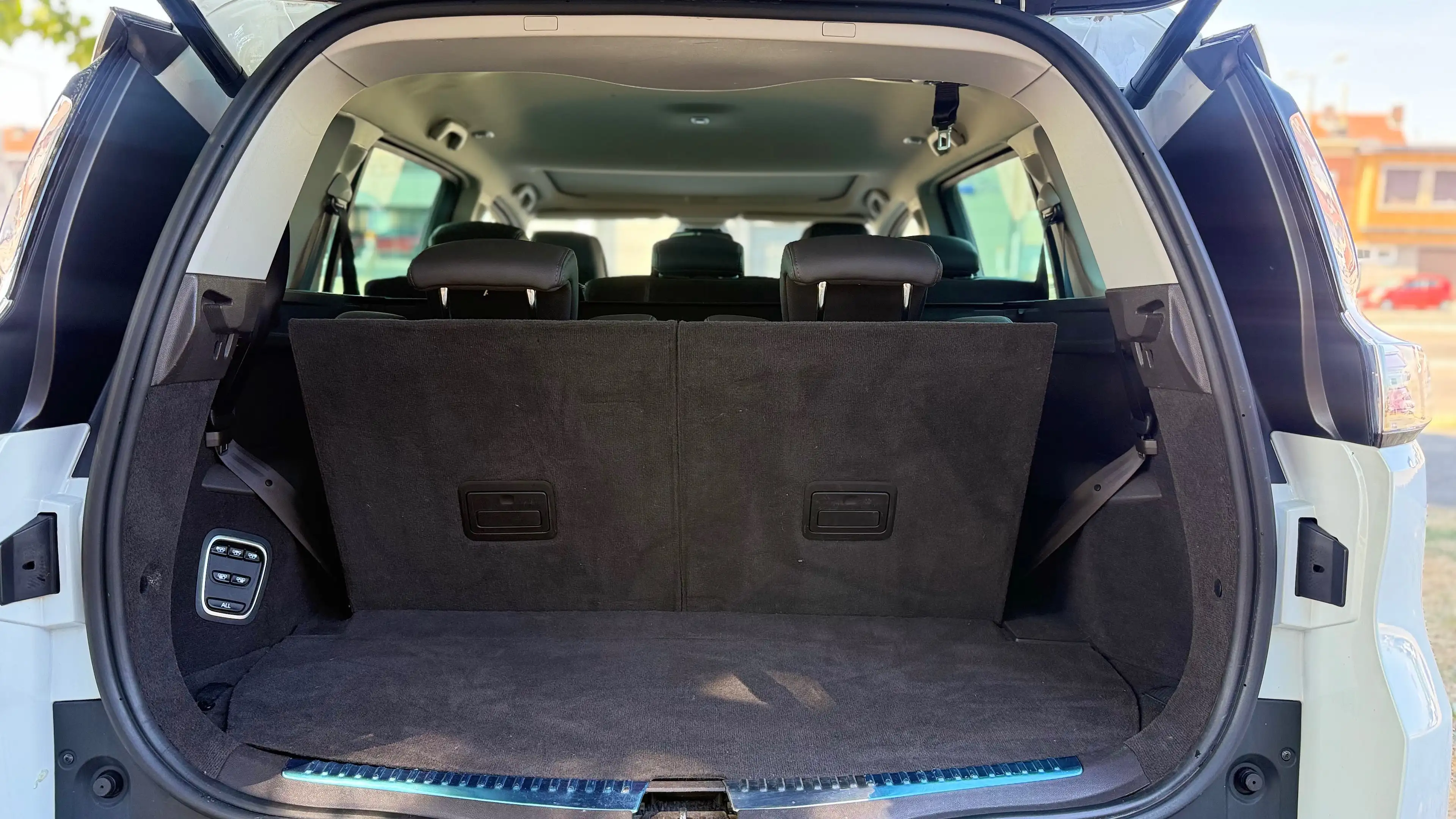 Renault Espace * 2.0* 7PLACES* AUTO* TOIT PANO* XENON* CAMERA* — photo 10