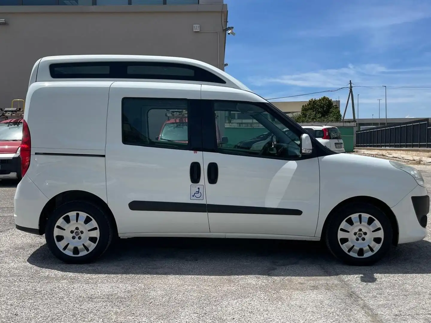 Fiat Doblo 1.6 MJ COMBI XL CON PEDANA POSTERIORE PER DISABILI Білий - 2