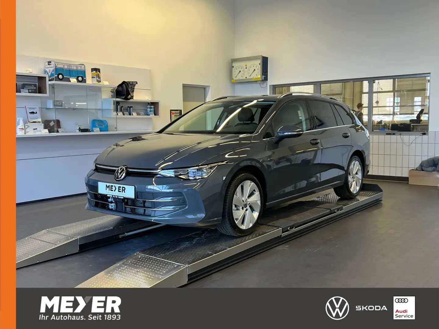 Volkswagen Golf Variant VIII Variant Style 1.5 eTSI DSG *IQ.Light, Panora Grau - 1