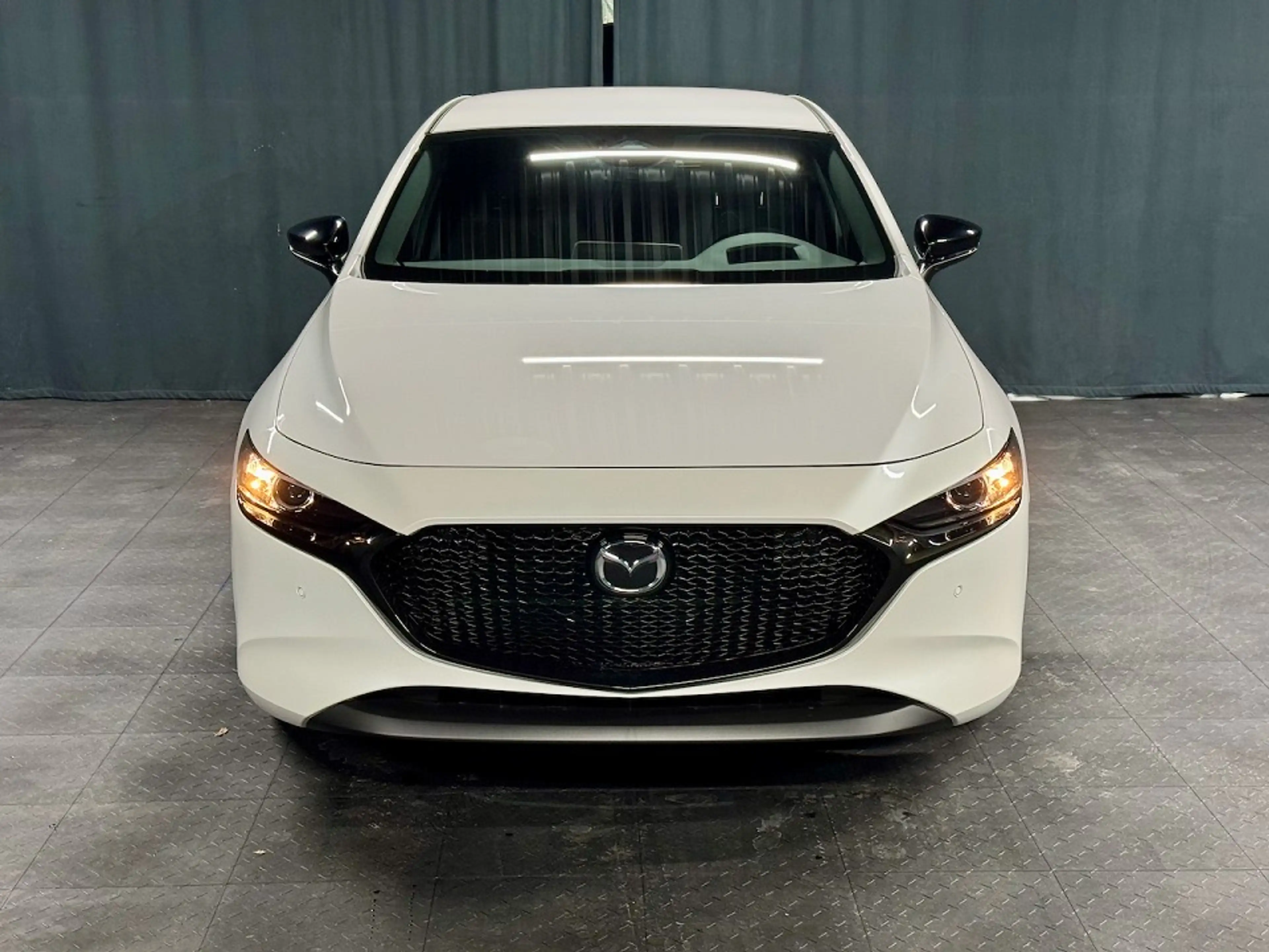 Mazda 3 2027 140PS HOMURA*AKTUELLE TAGESZULASSUNG — photo 2