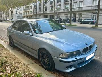 E39 V8 400