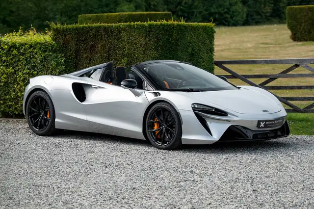 McLaren Artura Spider - 1 Owner