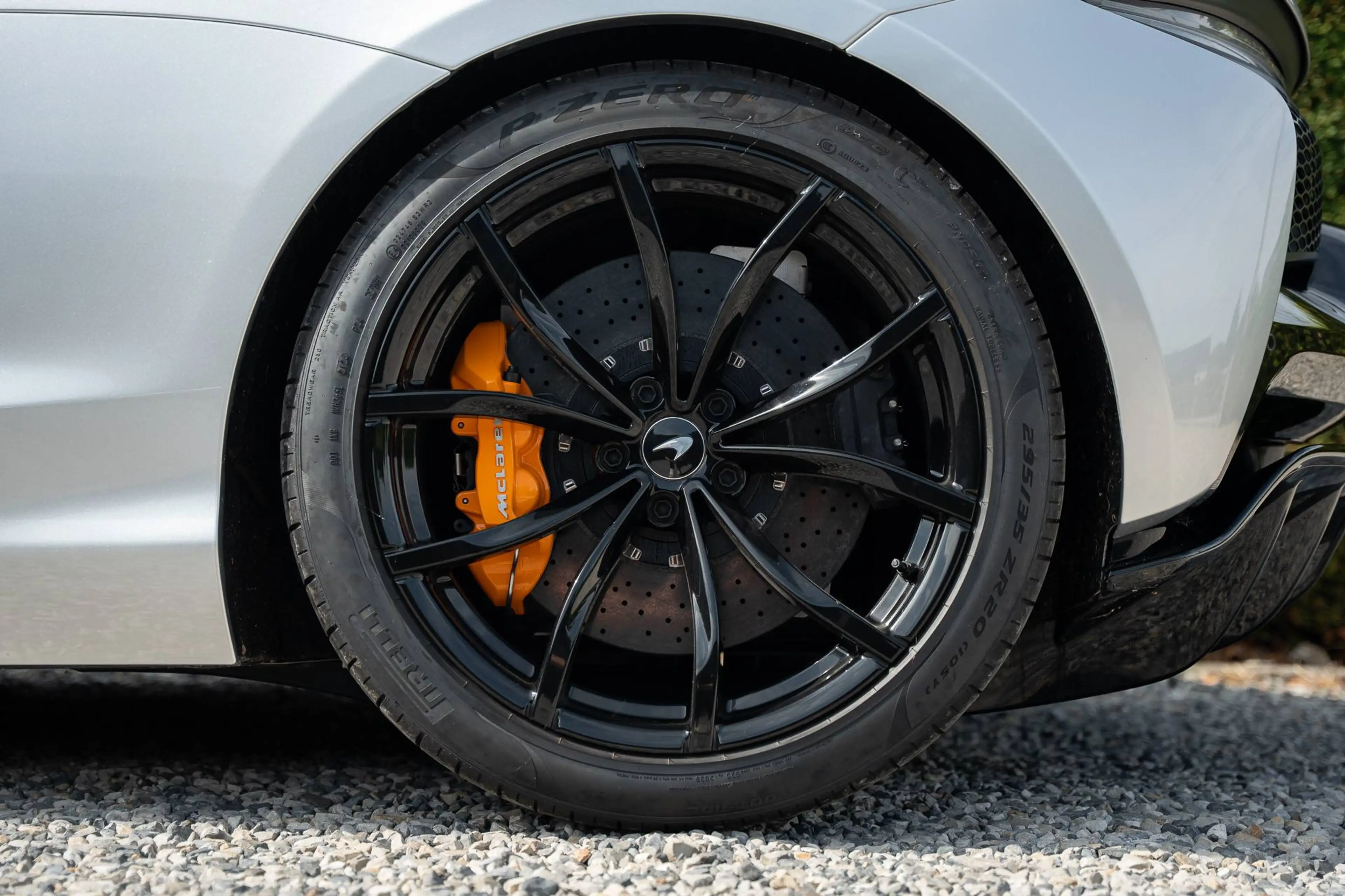McLaren Artura Spider - 1 Owner — photo 13