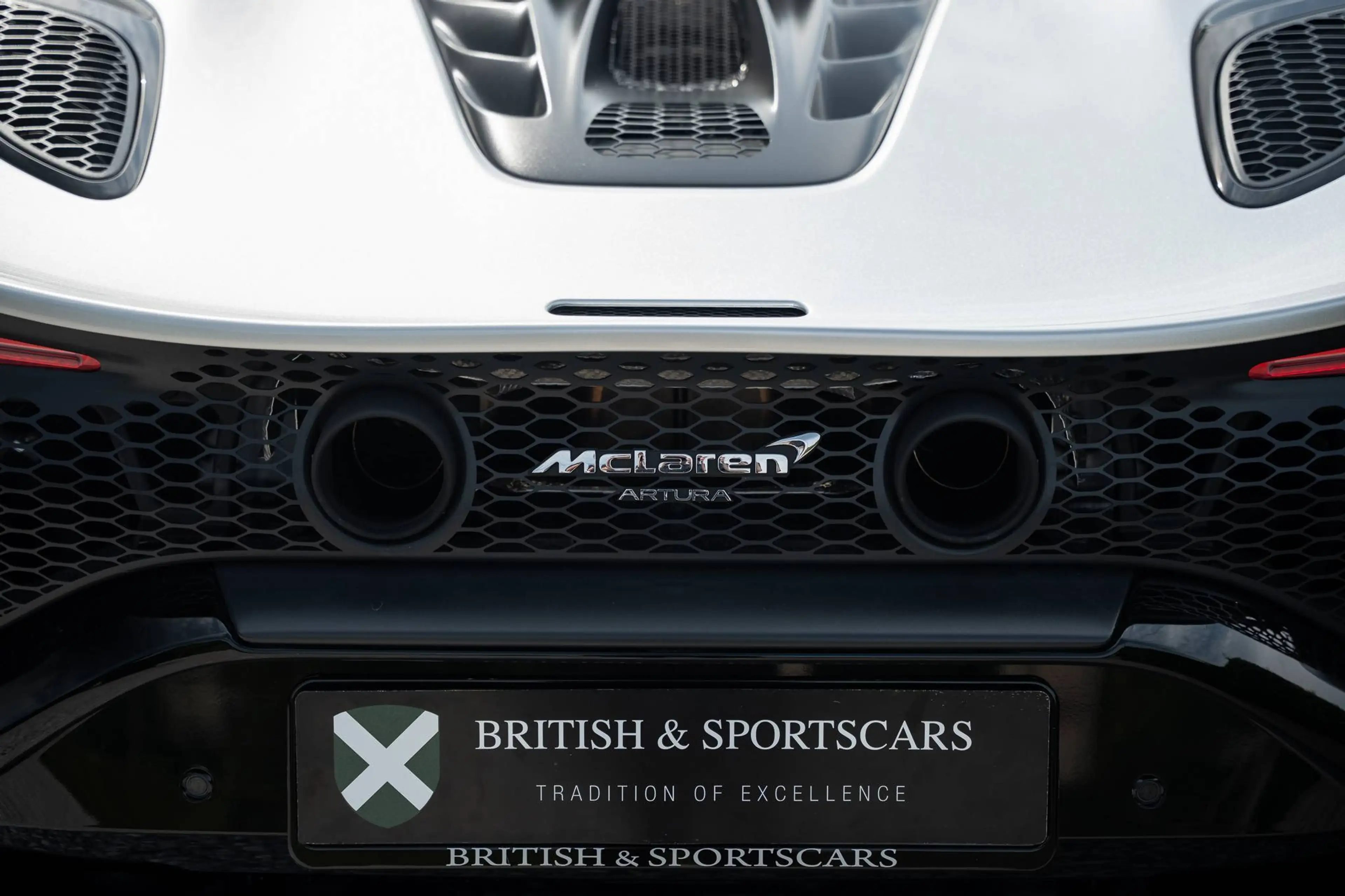 McLaren Artura Spider - 1 Owner — photo 14