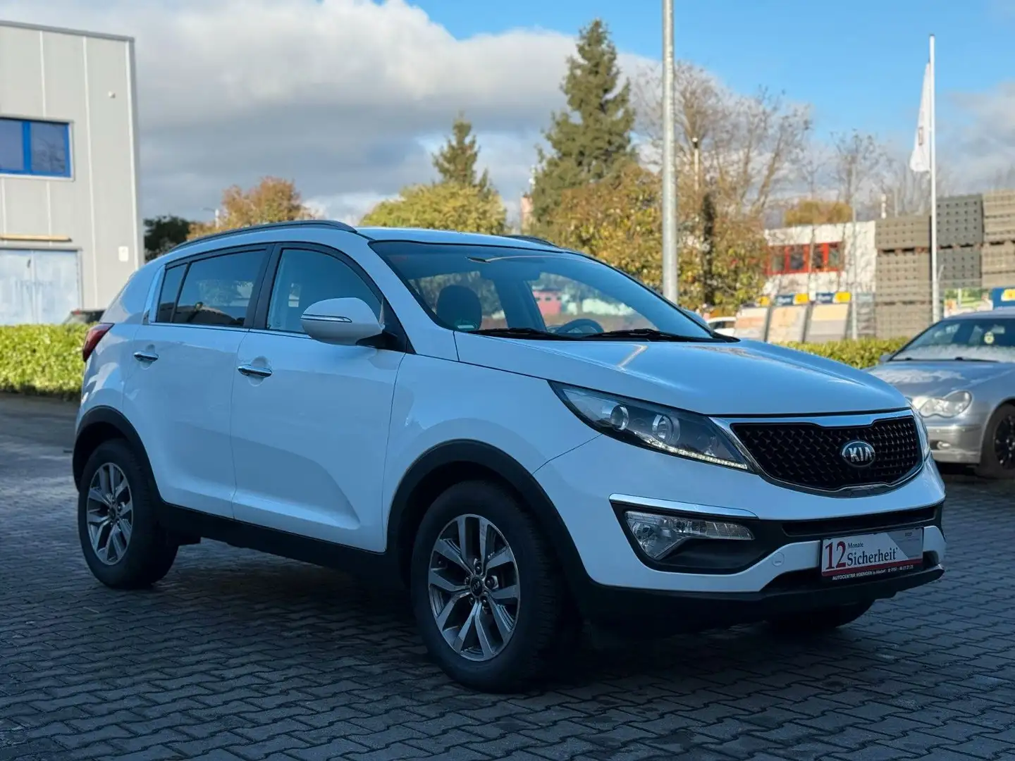 Kia Sportage Attract Garantie*PDC*Mulitif.-Lenkrad* Weiß - 1