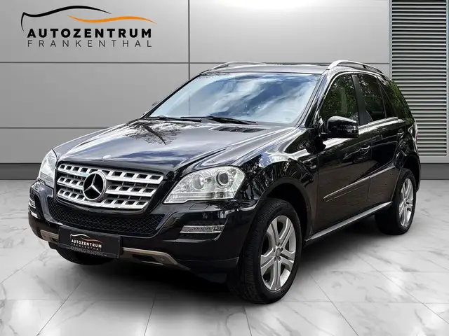 Mercedes-Benz ML 300 CDI SPORT AHK 8FACH