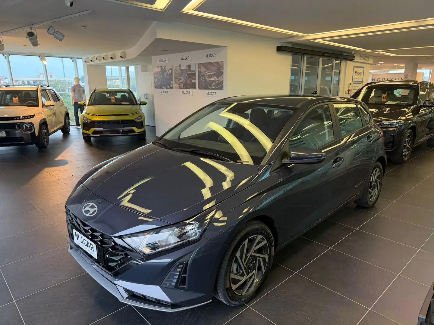 Hyundai i20 1.0 T-GDI 48V DCT Connectline Gris - 1