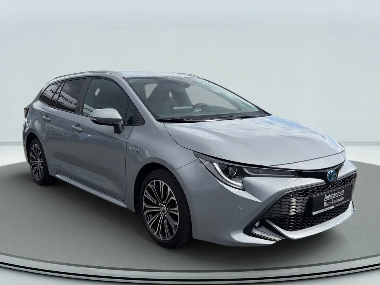 Toyota Corolla TS 1,8 Heller Innenraum Hybrid, миниатюра 4