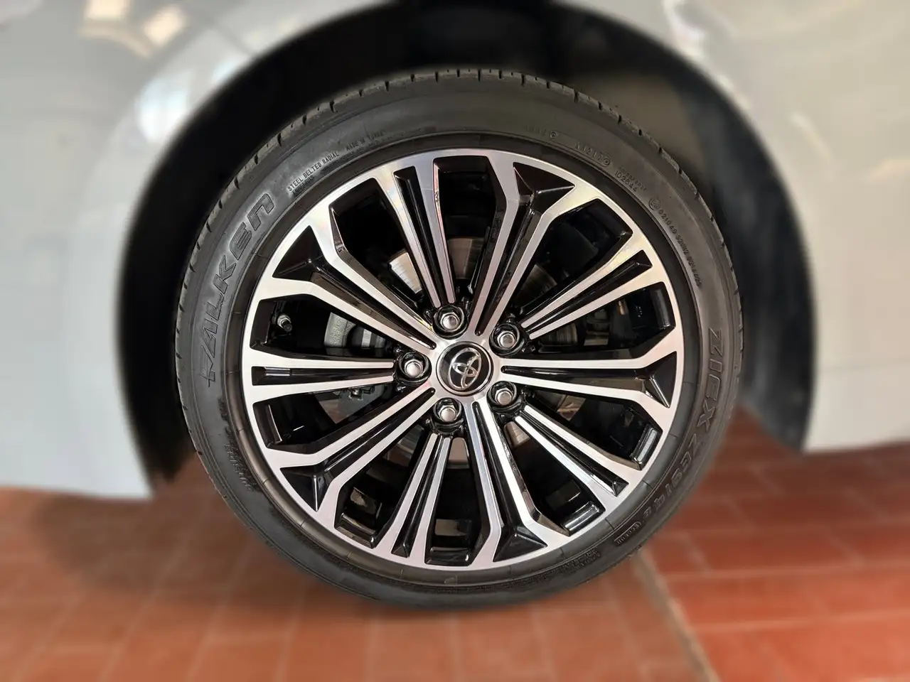 Toyota Corolla TS 1,8 Heller Innenraum Hybrid, миниатюра 23