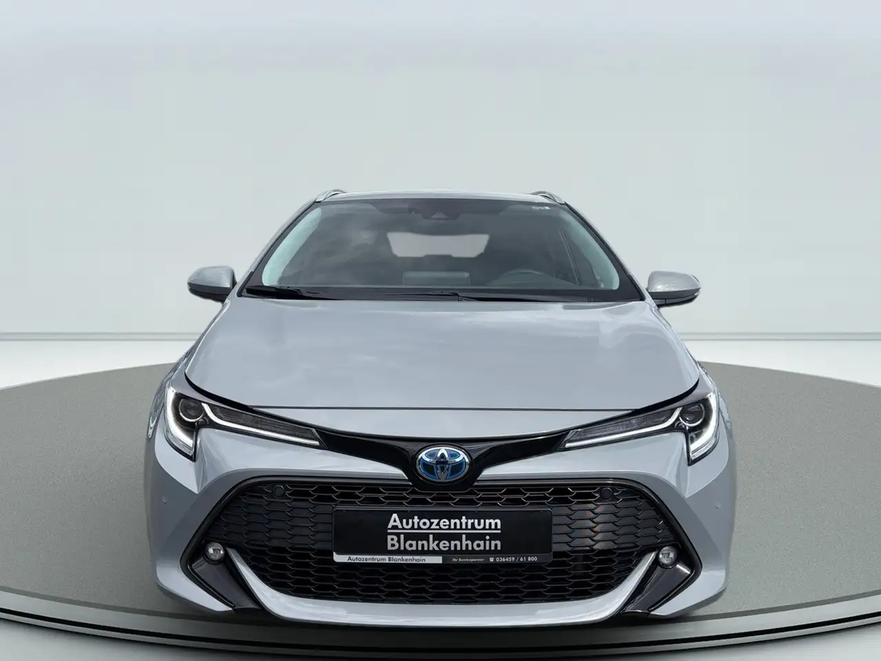 Toyota Corolla TS 1,8 Heller Innenraum Hybrid, миниатюра 3