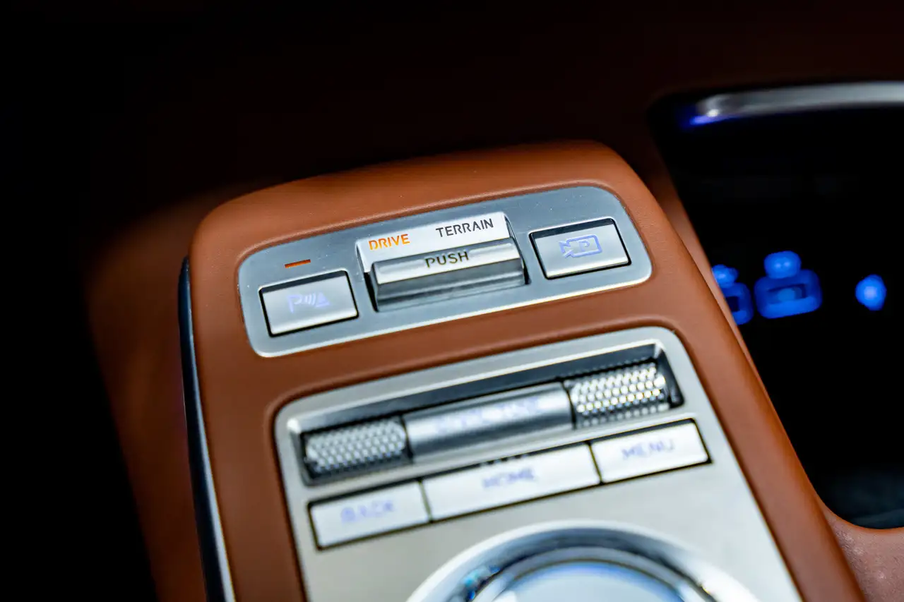 Genesis GV70 снимка Genesis GV70