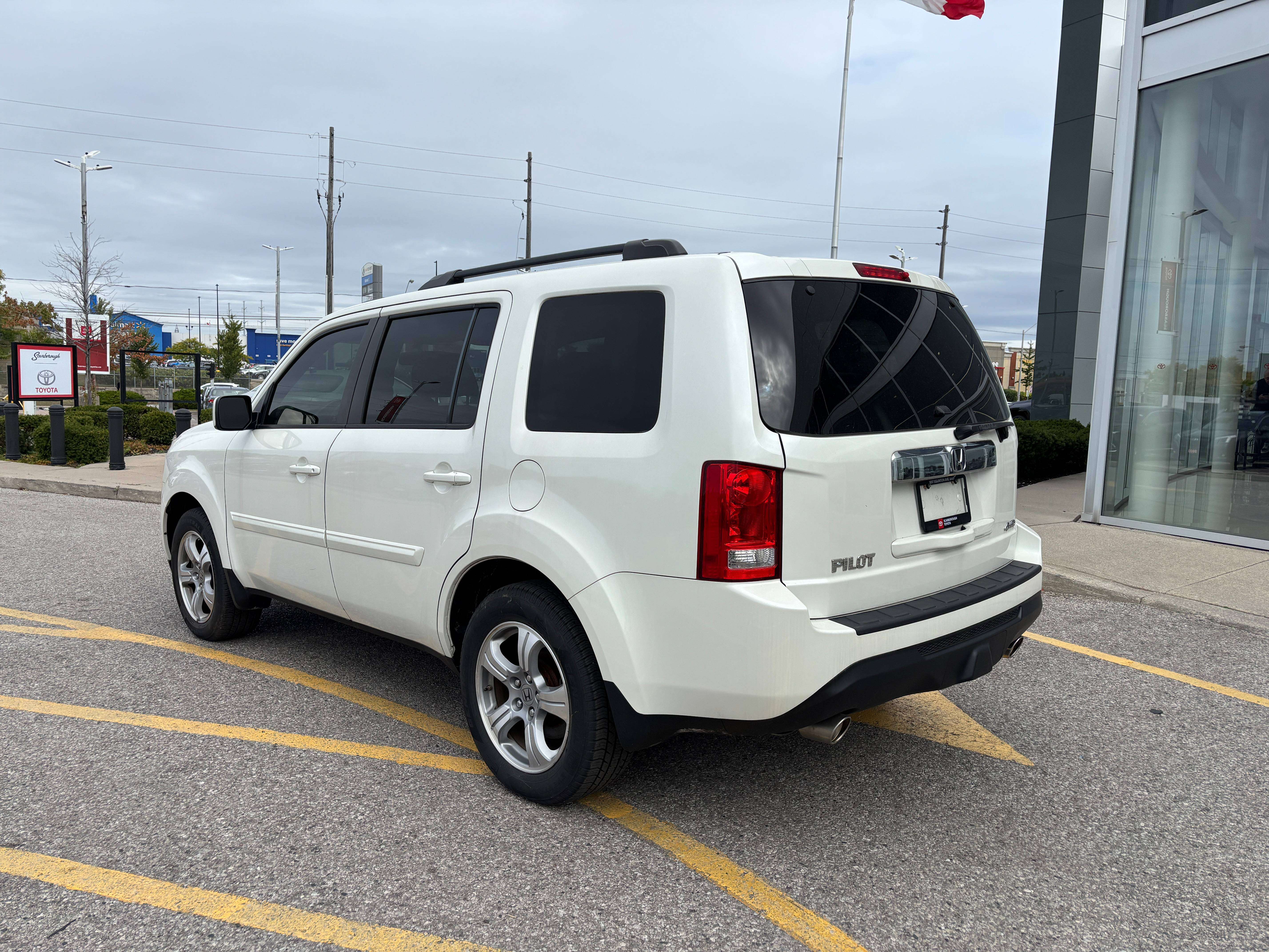 used 2014 Honda Pilot car, priced at $24,995