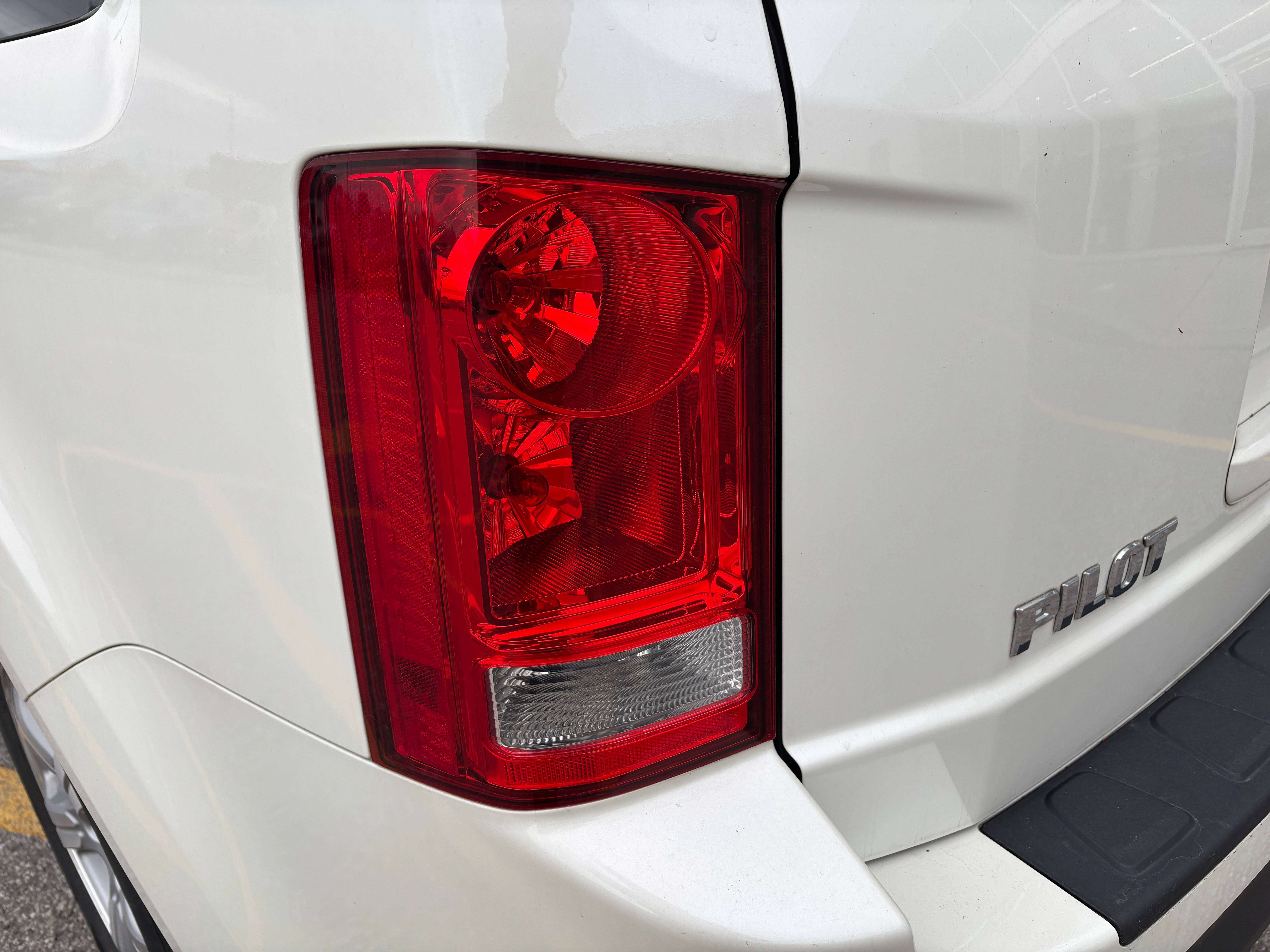 used 2014 Honda Pilot car, priced at $24,995